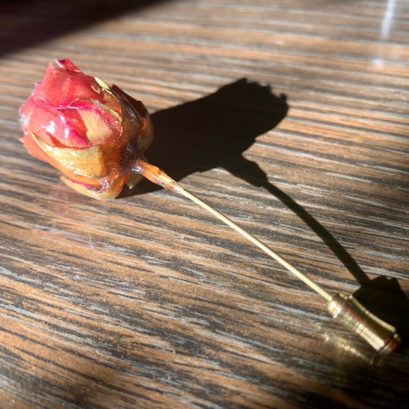 🌹Vintage Natural Preserved Rose Flower Stick Pin Brooch - Gorgeous🌹 - Picture 10 of 10